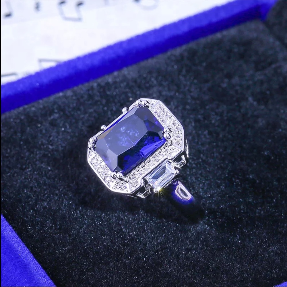New Women’s Elegant 925 Silver Party Sapphire Ring - Picture 3 of 6